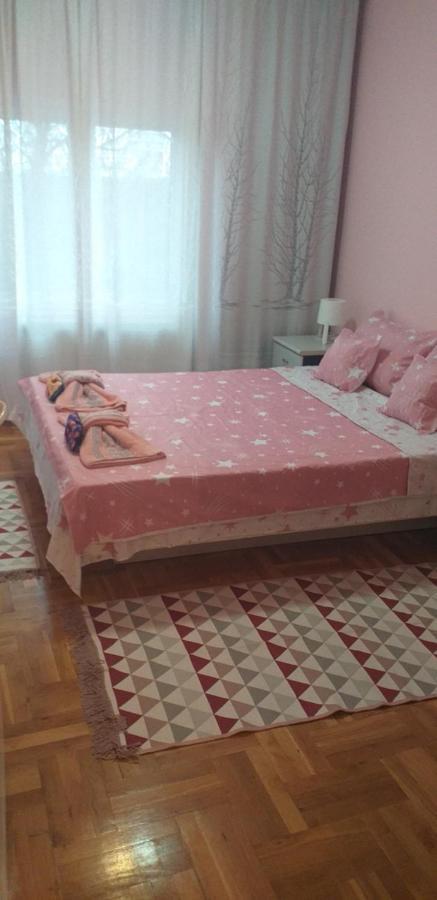 Apartment Gajic เบลเกรด ภายนอก รูปภาพ
