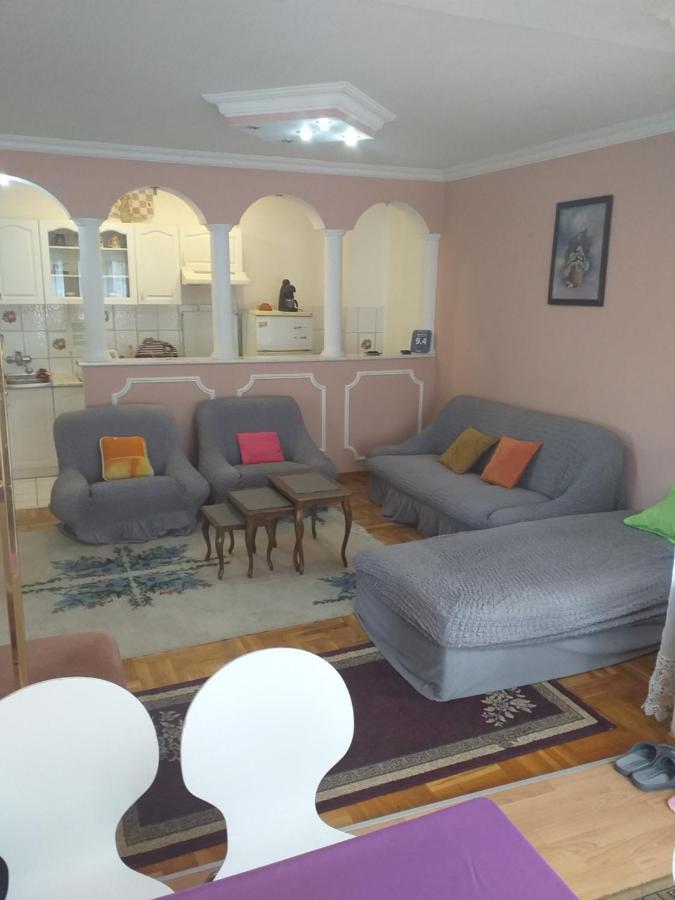 Apartment Gajic เบลเกรด ภายนอก รูปภาพ